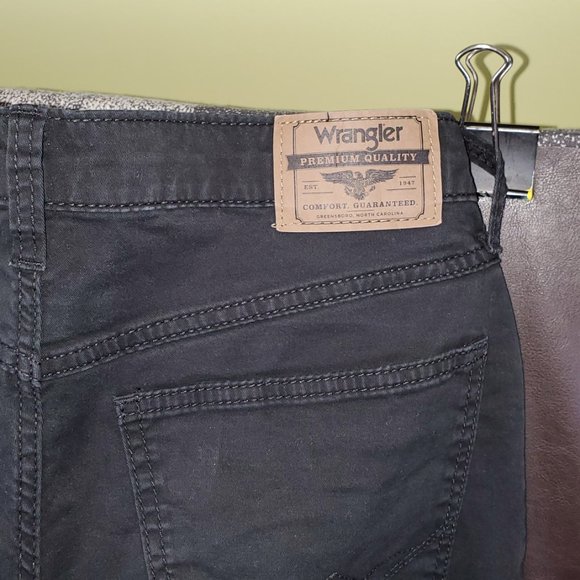 Men's Wrangler Straight 30/31 - Picture 5 of 6